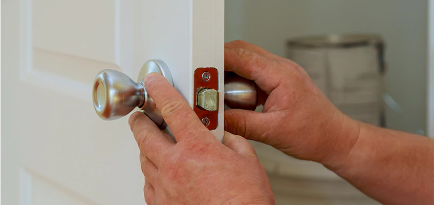AAA Locksmiths For lock Replacement in Madera, California